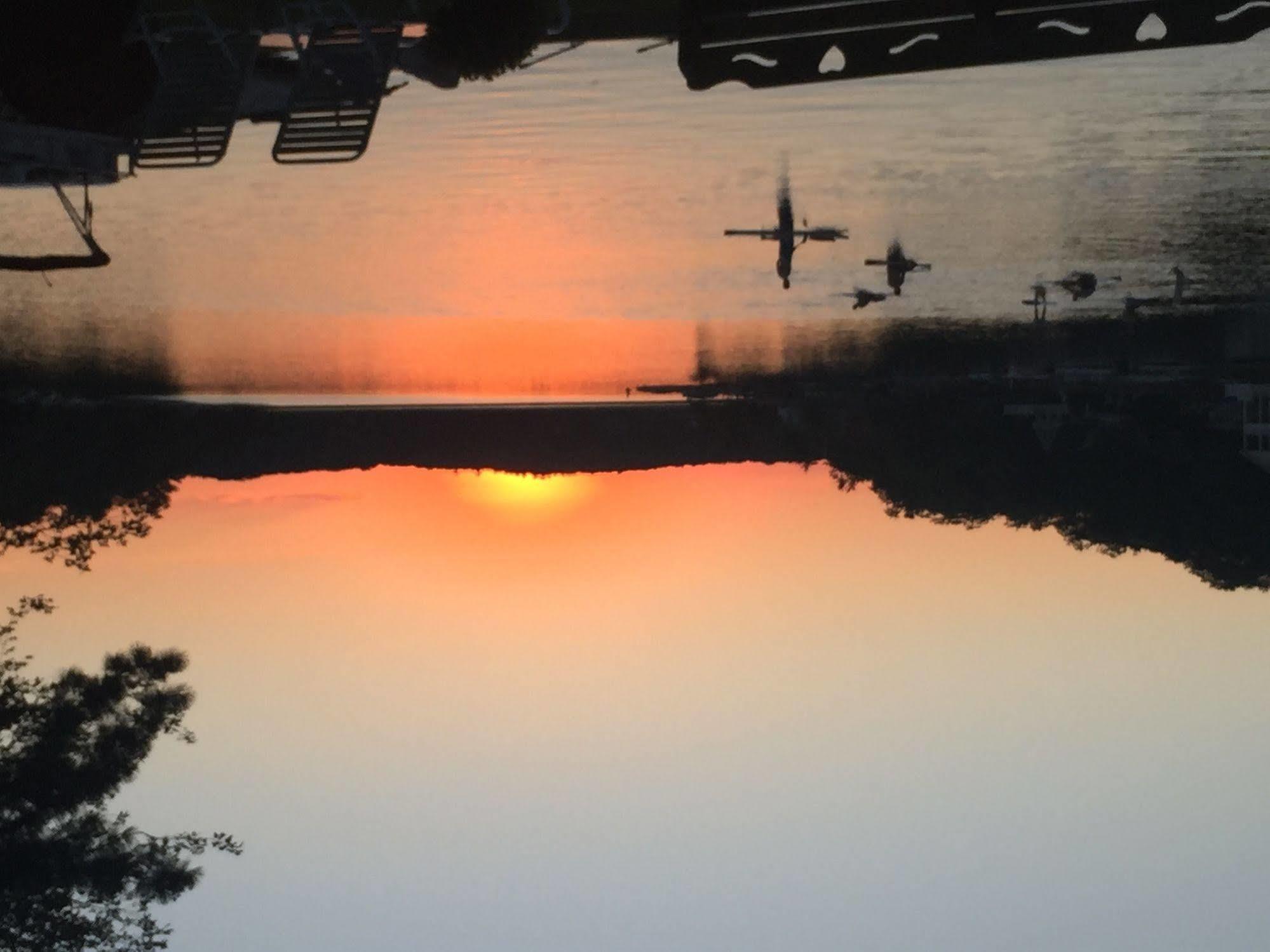 Lake Harmony Inn ภายนอก รูปภาพ